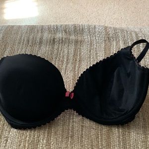Betsey Johnson lightly lined Black bra 32DD
